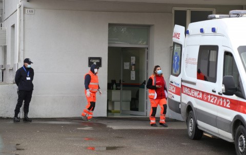 Infektimet vijojne rritjen: Rekord i ri rastesh dhe humbje jete ne 24 ore